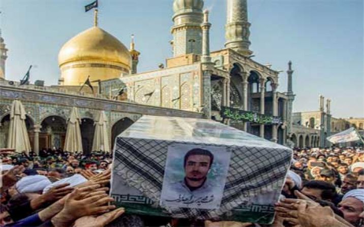 پیکر طلبه شهید مدافع امنیت در قم تشییع شد پیکر طلبه شهید مدافع امنیت در قم تشییع شد